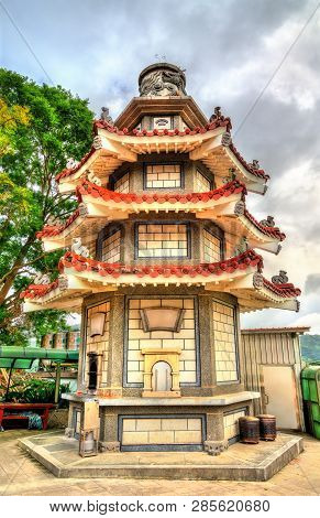 Zhishanyan Huiji Temple In Zhishan Park - Taipei, The Capital Of Taiwan