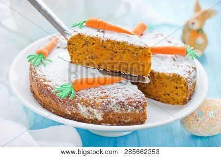 Easter Carrot Cake, American Carrot Cake Decorated Fondant Carrots