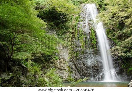 Water val in de Mino Quasi-nationale Park In Japan