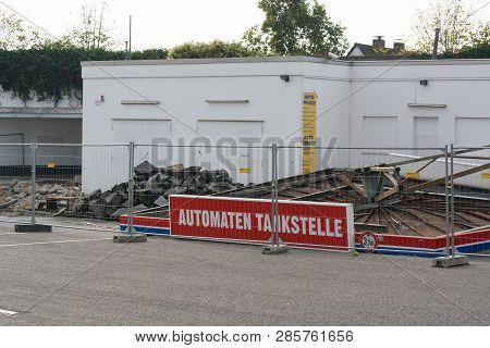 Heiligenhaus, Nrw, Germany - October 19, 
2018: Demolition Of The Petrol Station In Heiligenhaus Beh