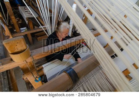 Kastamonu,turkey-november 05,2017: Woman Working At The Loom. Turkey National Crafts,  Top View.