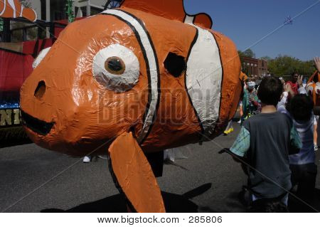 Pesce In Parade2