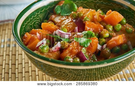 Ladera - Vegetable Dishes Cooked In Olive Oil In Greek, Turkish, And Arabic Cuisines