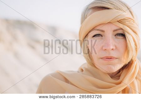 Girl Desert Scarf  Head Scarf Burqa Hijab