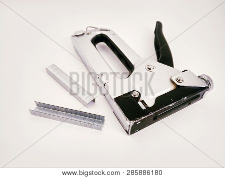 Large Stapler And Staples For Construction Work