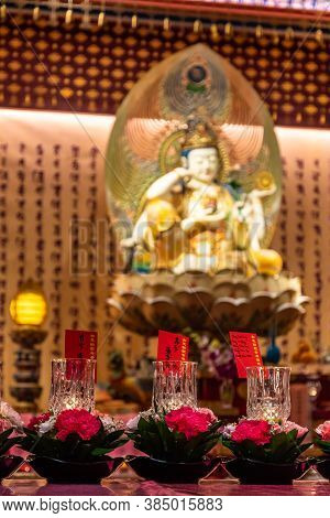 Singapore - 11 2018: Spiritual Atmosphere In Buddha Tooth Temple