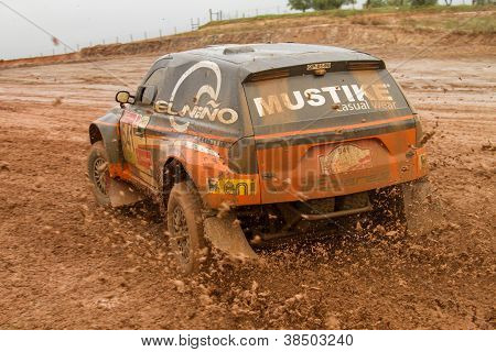 Portalegre, Portogallo - 3 novembre: Andre Amaral spinge un Proto X3 In Baja 500, integrato su Fia Wor