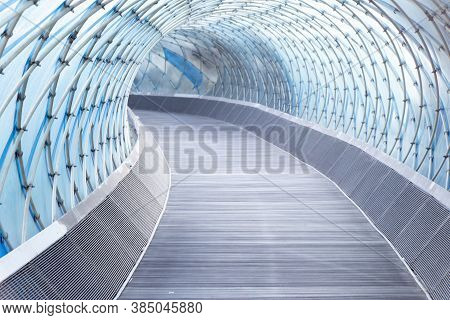 Seoul, South Korea-oct 21, 2019 : Inside Of Linear Building Up In The Trees That Is The Building Of 