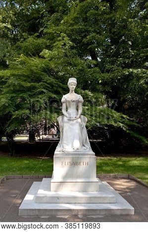 Meran, Italy - May 15,2016: Statue Of Empress Elisabeth Or Sissi, Merano Or Meran, South Tyrol, Ital