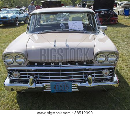 1959 Rosa Rambler-Vorderansicht