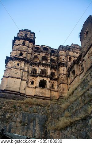 View Of Section Of Jahangir Mahal At Orchha In Madha Pradesh, India, Asia