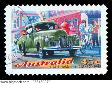 Australia - Circa 1997: A Used Postage Stamp From Australia, Depicting An Illustration Of A Gmh Hold