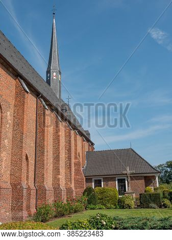 the castle of anholt in the german muensterland