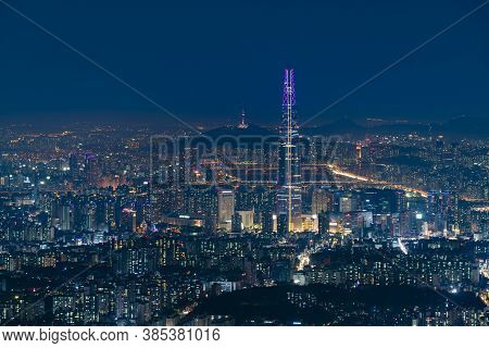 Seoul, South Koera - Oct 27, 2019: Lotte World Tower And Seoul City At Night