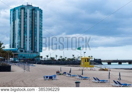 Lanzarote / Spain - May 12, 2016 :el Reducto Beach In Arrecife Lanzarote Island, Canary Islands, Spa