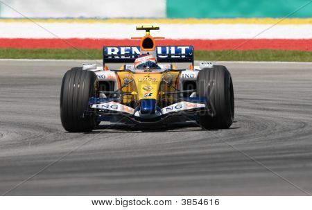 ING Renault F1 Team R27 ennakkosuosikkina suomalainen Suomi Sepang Malesiassa 2007