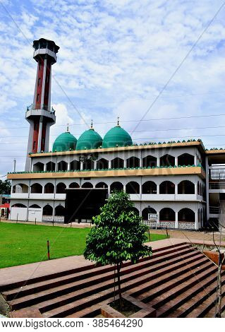 Kishorganj, Bangladesh, 17/09/2020, Kishorgonj Historical Pagla Mosque In Bangladesh