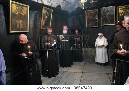 BETHLEHEM-januar 03: Pilgrimme deltager i processionen, der starter fra kirken St. C