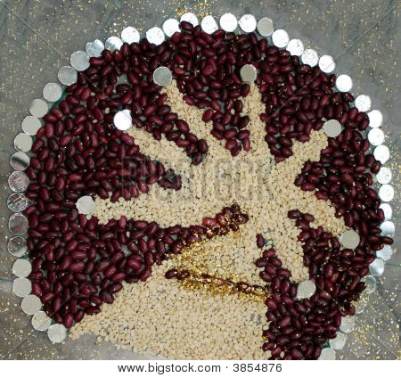 Rangoli di una stella e la piramide