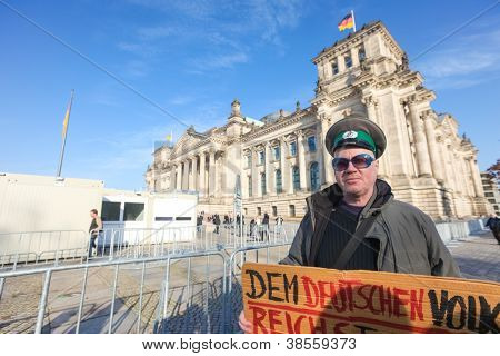 Berlín - 3. listopad: Protestující před sněmu v listopadu 3, 2011 v Berlíně, Německo. Cit