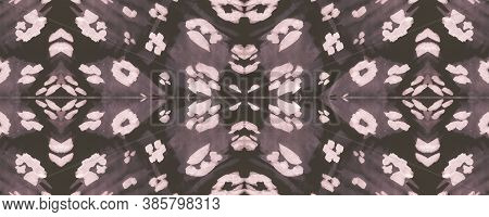 Brown Panther Artwork. Beige Spotted Leopard Texture. Watercolor African Repeat. Trendy Leo Print Te