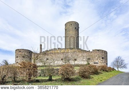 Scenic View To Muenzenberg Castle Under Blue Sky