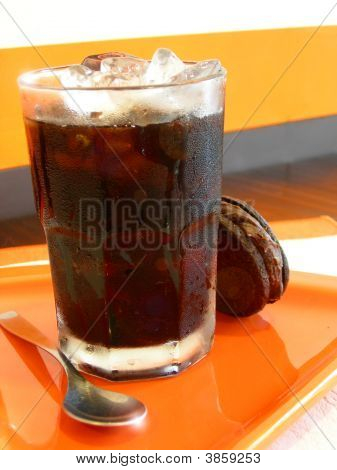 Ice caffè con biscotto al cioccolato