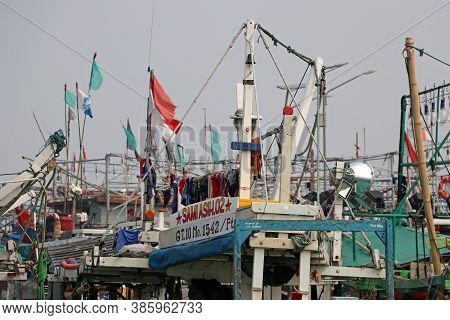 Jakarta, Indonesia May 6, 2019: Many Fishing Boats Moored In The Port Harbor, More Than Hundred Indo