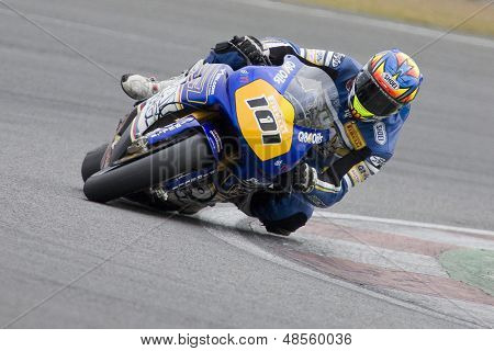 26 Září 2009; Silverstone Anglie: Rider číslo 101 Gary Mason GBR jízda pro Quay garáži během