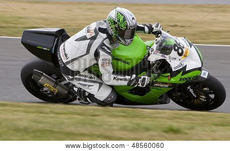 26 Září 2009; Silverstone Anglie: Rider číslo 86 Julien Da Costa FRA koni pro MSS Colchester Kaw