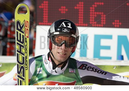 SOELDEN AUSTRIA 26 OCT, AUT Christoph GRUBER konkurencyjnych w wyścigu slalom gigant męskie w Rettenb