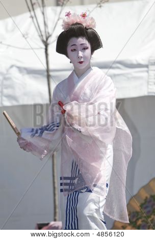 Dançarina japonesa