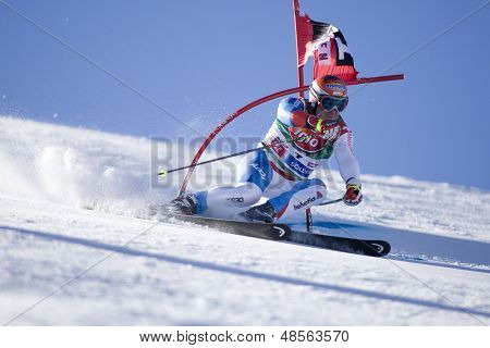 SOELDEN ออสเตรีย 26 oct, Didier Cuche สุ่ยแข่งขันในการแข่งขันสลาลอมยักษ์ในขณะที่การ Rettenbach