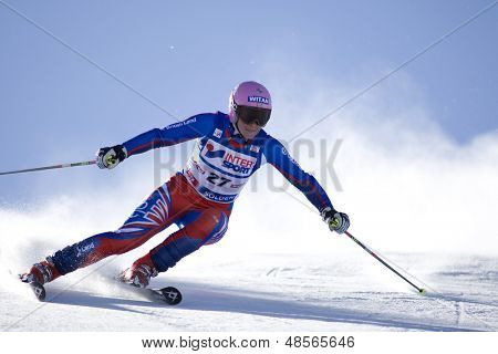 Rakousko SOELDEN Říj 25, Chemmy Alcott GBR soutěžit v závodě dámské obří slalom na Rettenba