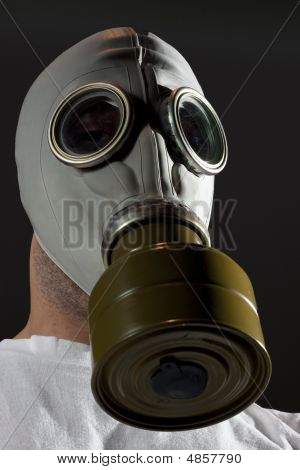 Противогаз опасность