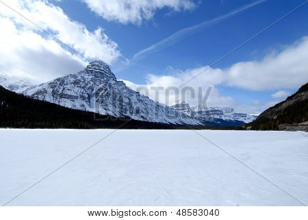 Waterfowl Lake In Winter,canadian Rockies,canada