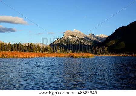 Mount Rundle And Vermilion Lakes In Autumn,canadian Rockies,canada