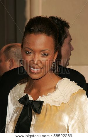 LOS ANGELES - AUGUST 19: Aisha Tyler at the 58th Annual Creative Arts Emmy Awards on August 19, 2006 at Shrine Auditorium in Los Angeles, CA.