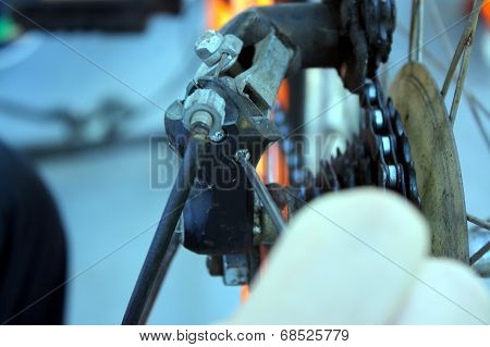 Plantation rear derailleur in cycle