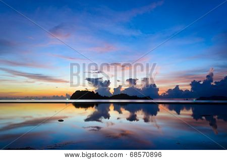 Sunrise At Hat Sai Ri Beach In Chumphon
