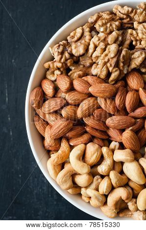 Different Types Of Nuts In Bowl