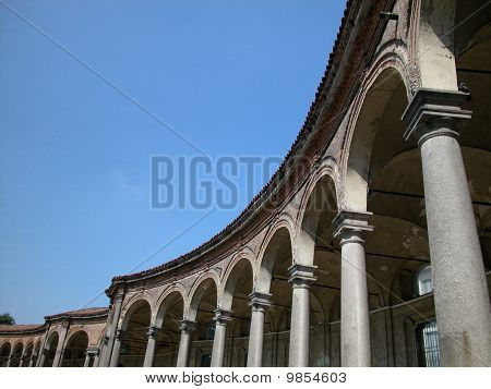 Arcade da Rotonda Besana, Milão, Itália