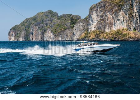 Speed Boat