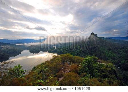 Paisagem montanhosa