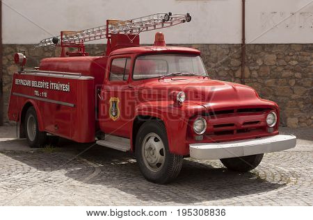 Antique Fire Engine.