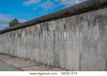 Remains Of The Berlin Wall / Berlin Wall Memorial