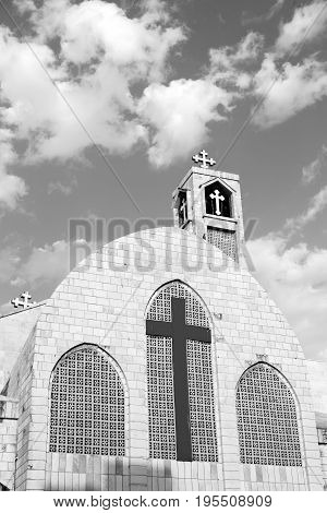 The Chatolic Church And The Cross