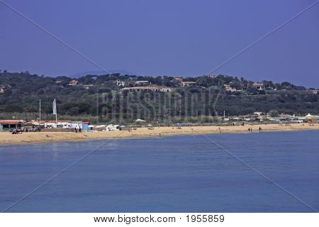 Pampelone Beach