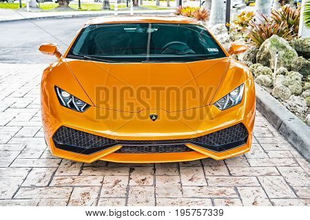 Supercar Lamborghini Aventador Orange