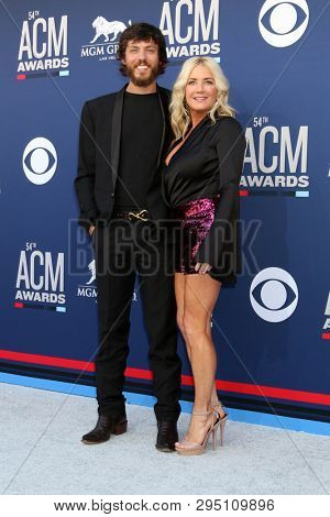 LAS VEGAS - APR 7:  Chris Janson, Kelly Lynn at the 54th Academy of Country Music Awards at the MGM Grand Garden Arena on April 7, 2019 in Las Vegas, NV